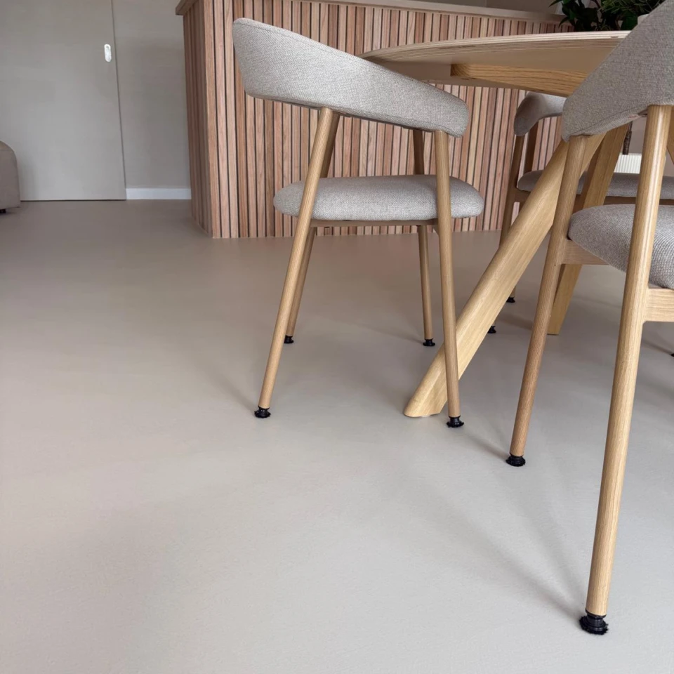 C 1 Pearl Ivory 15 00 12 2