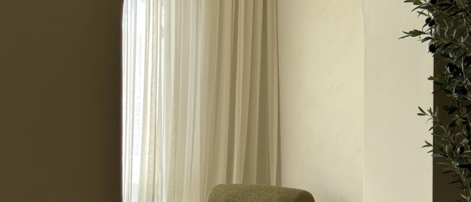 Detail De Ontwerpboer wand betonlook