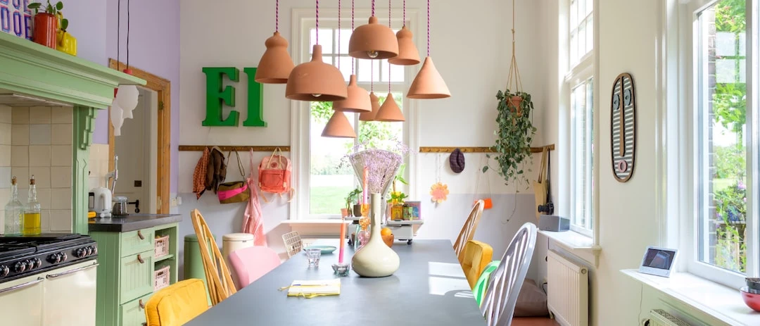 Binnenkijken in kleurrijke boerd