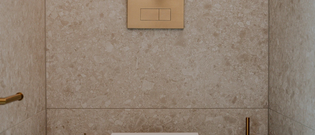 Basebeton toilet 87