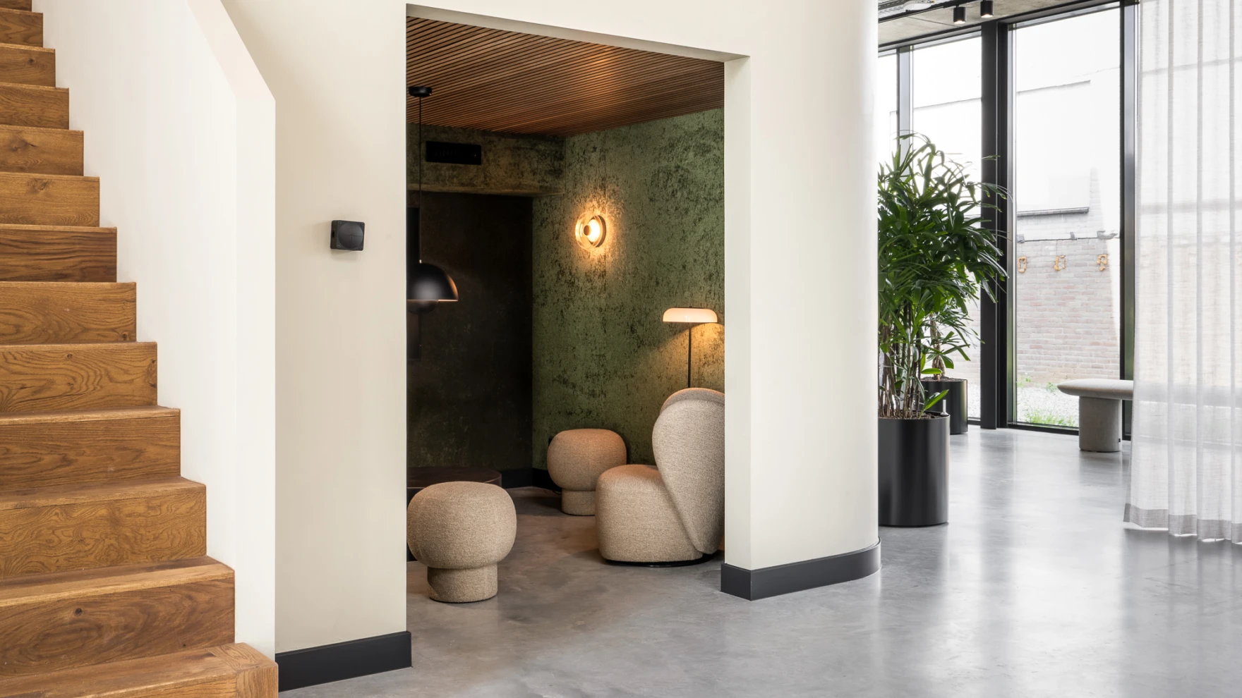 Modderkolk Entree 15