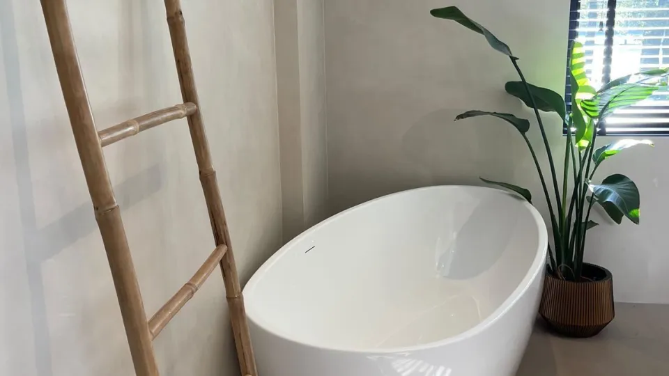 1 B272408 CAA6 42 C6 8 E01 8 CA2 E4713808 2