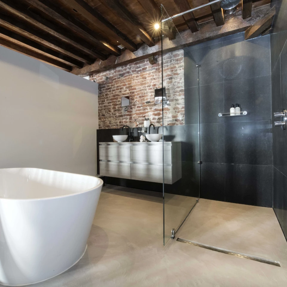 Basebeton badkamer